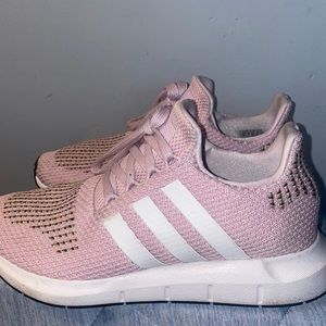 Adidas swift run